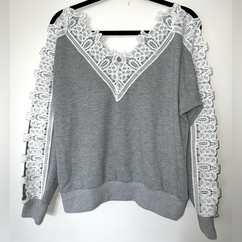 Thicker long sleeve lace like detailing